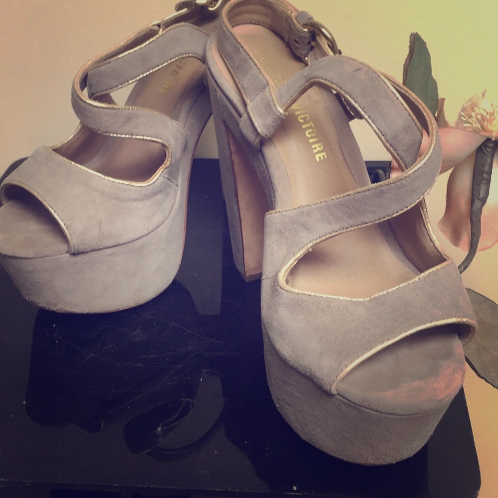 Pour La Victoire by Veto Cuoio high platform heels